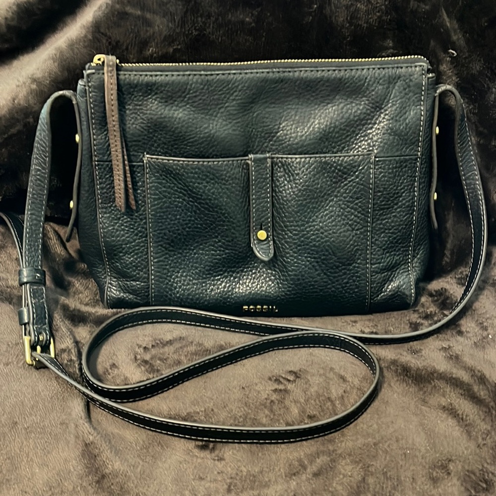 Fossil Gemma Black Pebbled Leather Crossbody